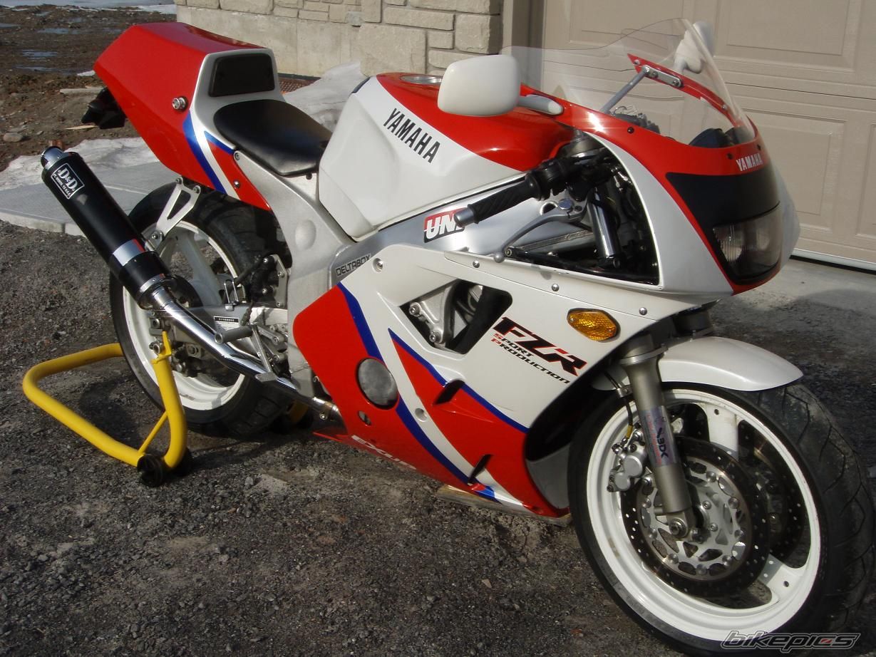 1990 YAMAHA FZR 400 | Picture 1259109 motorcycle photo