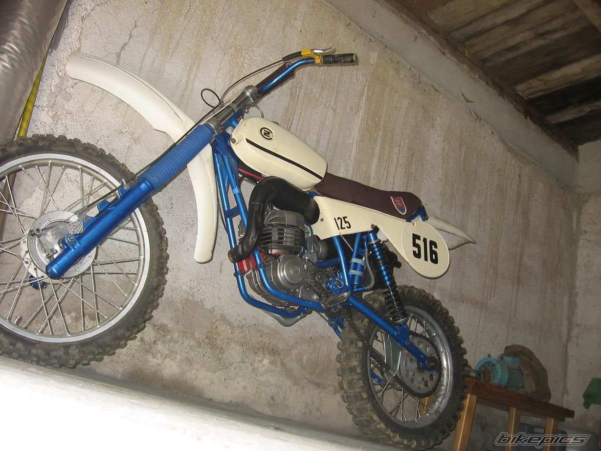 1986 CZ 125 CROSS | Picture 1260778 motorcycle photo