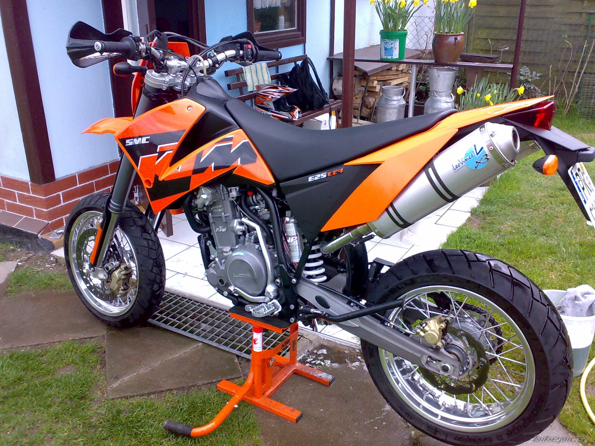 2006 KTM 625 SMC | Picture 1261061 motorcycle photo