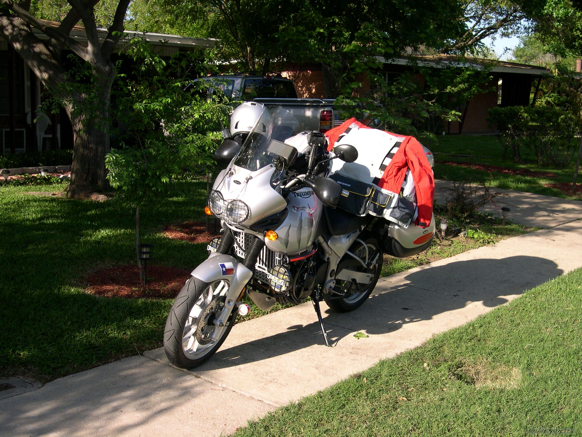2005 TRIUMPH TIGER | Picture 1262261 motorcycle photo