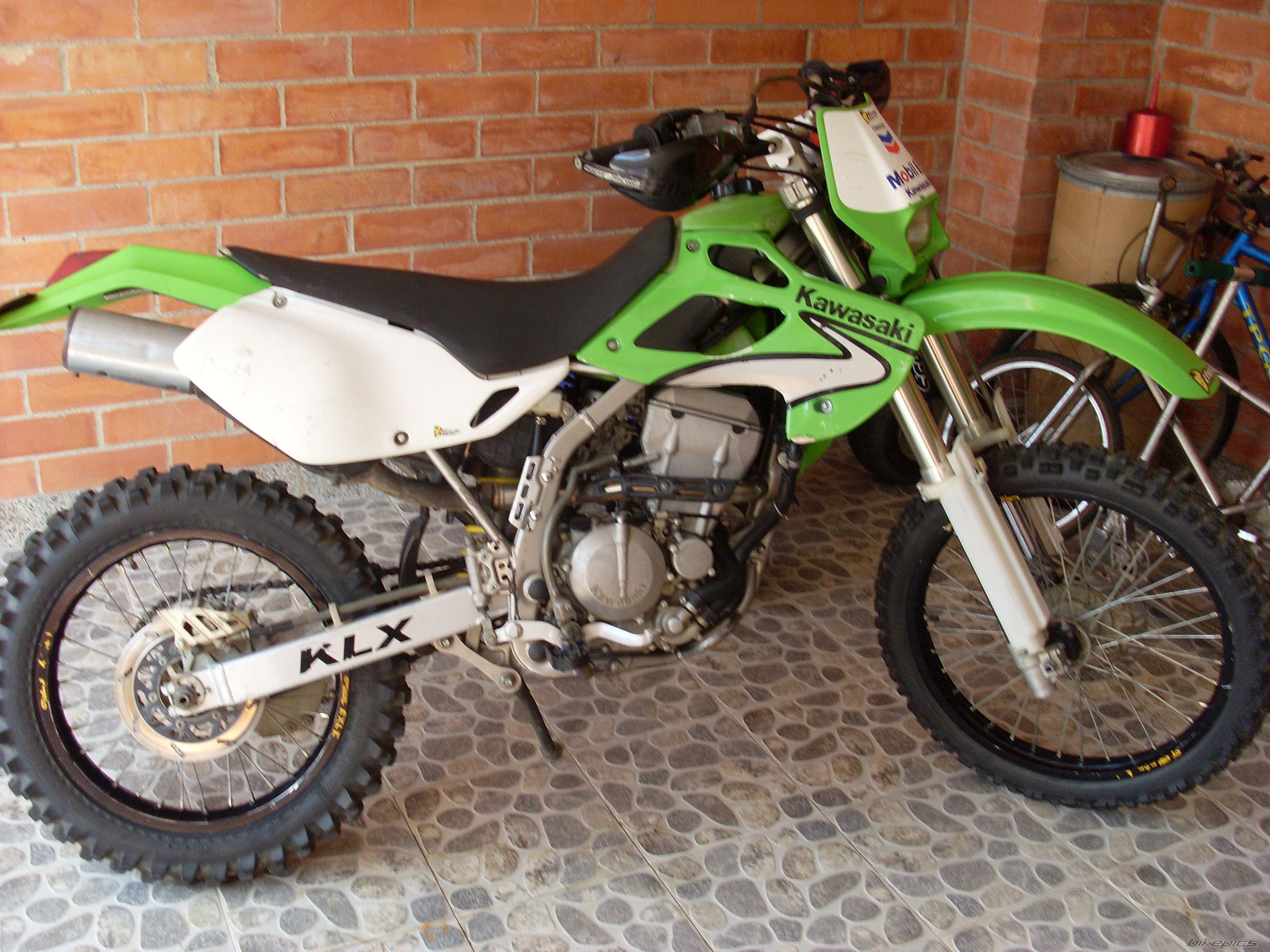 1996 KAWASAKI KLX 250 | Picture 1265289 motorcycle photo