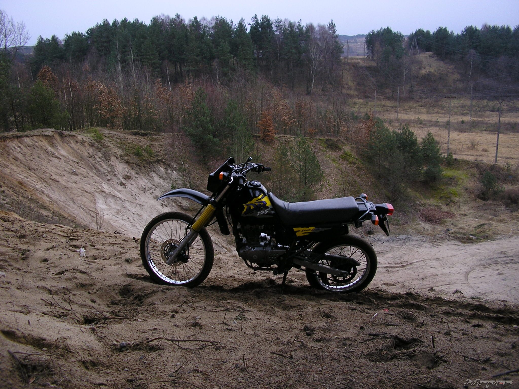 1997 SUZUKI DR 125 | Picture 1266012 motorcycle photo