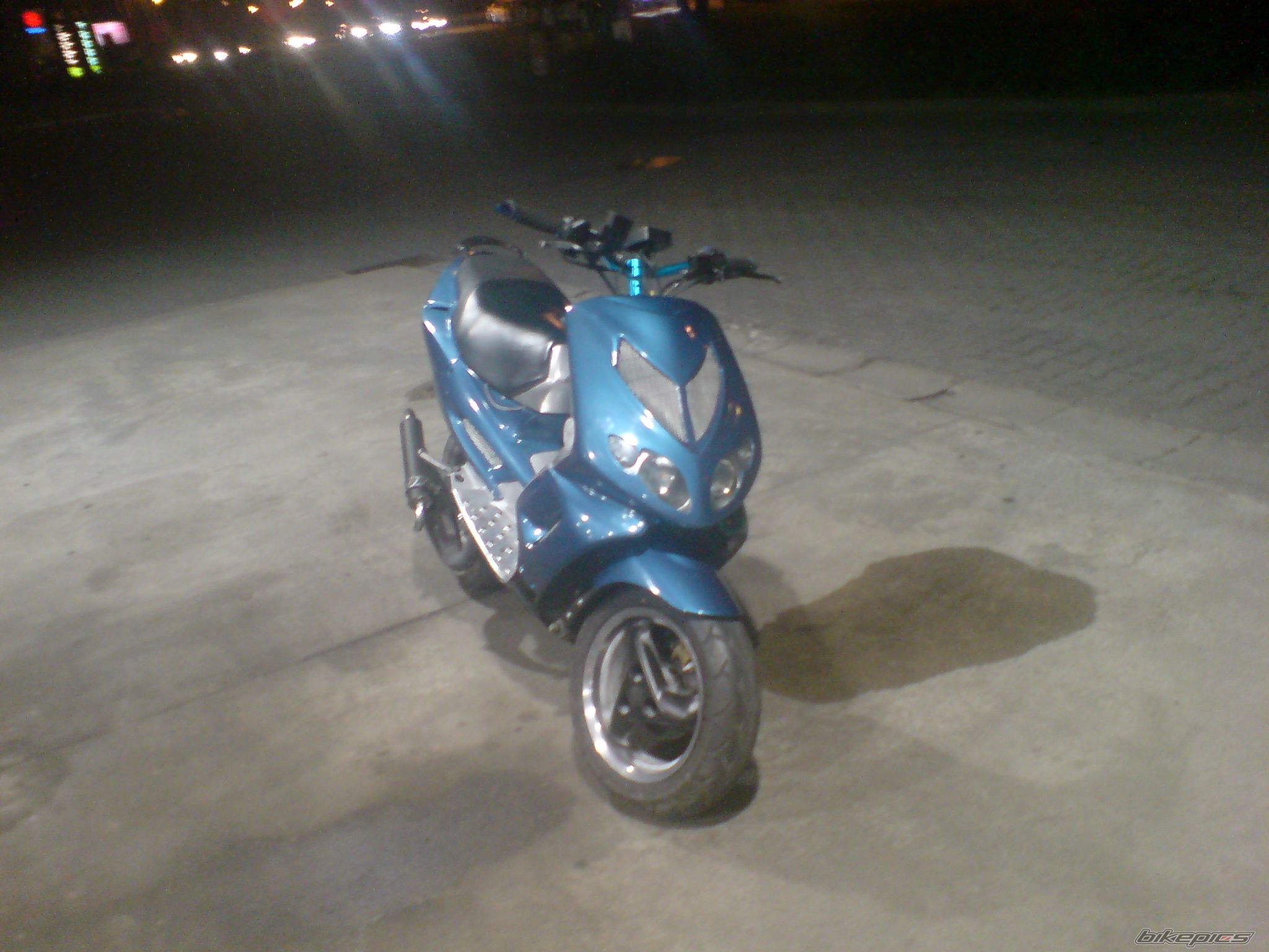 2004 PEUGEOT SPEEDFIGHT2 50 | Picture 1266071 motorcycle photo