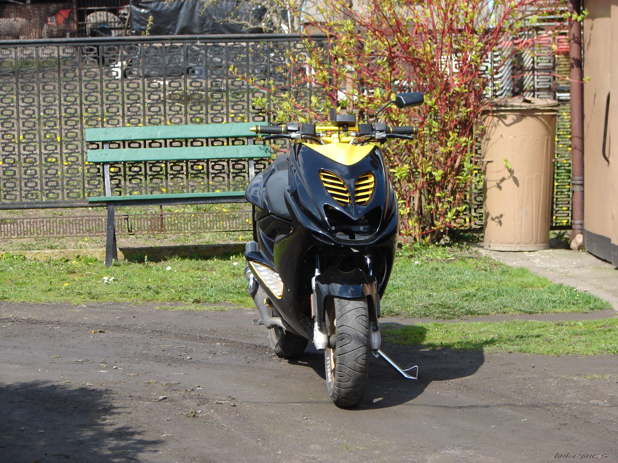 2001 YAMAHA AEROX 50 | Picture 1266904 motorcycle photo