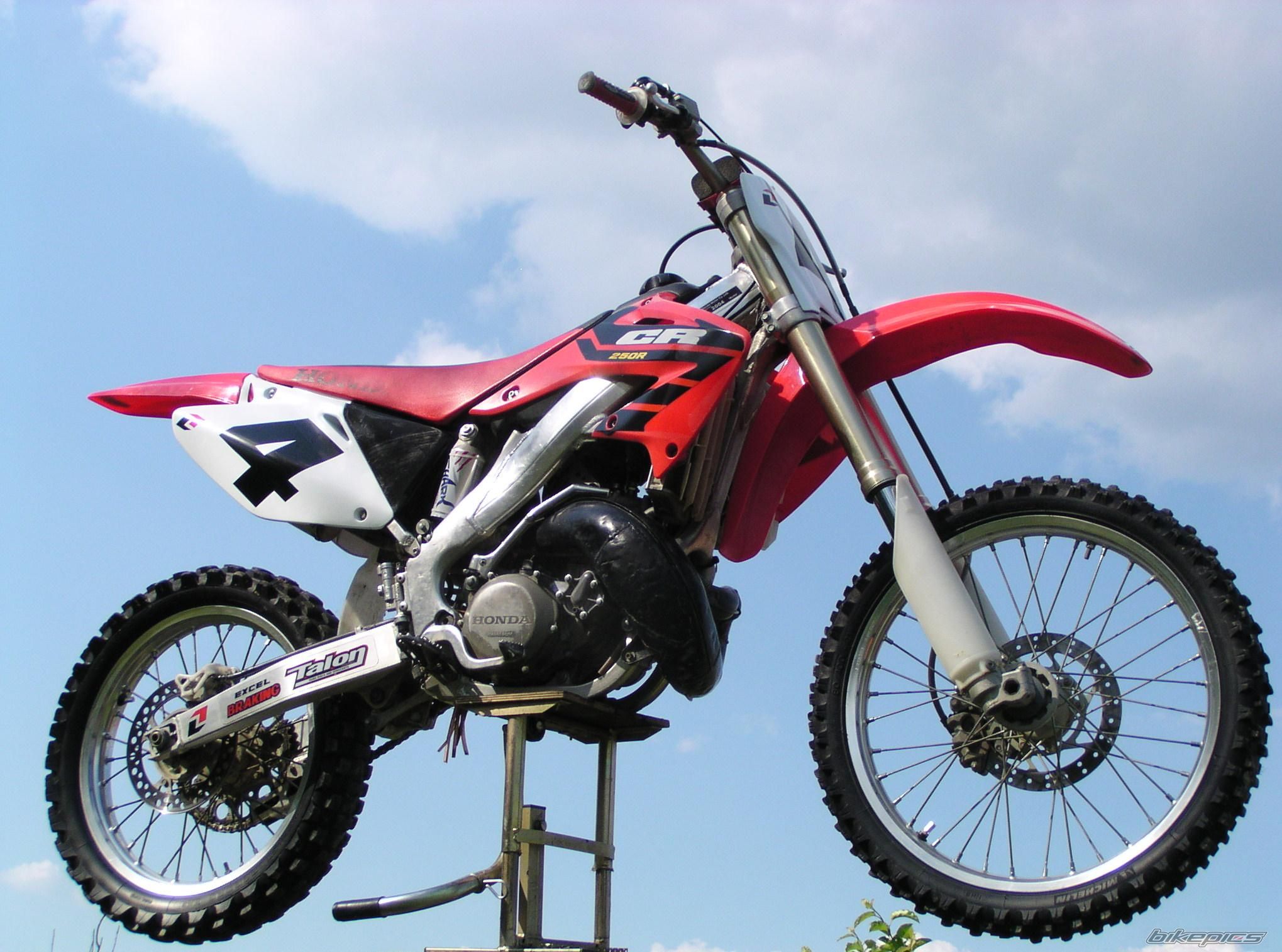 2004 HONDA CR 250 | Picture 1268261 motorcycle photo
