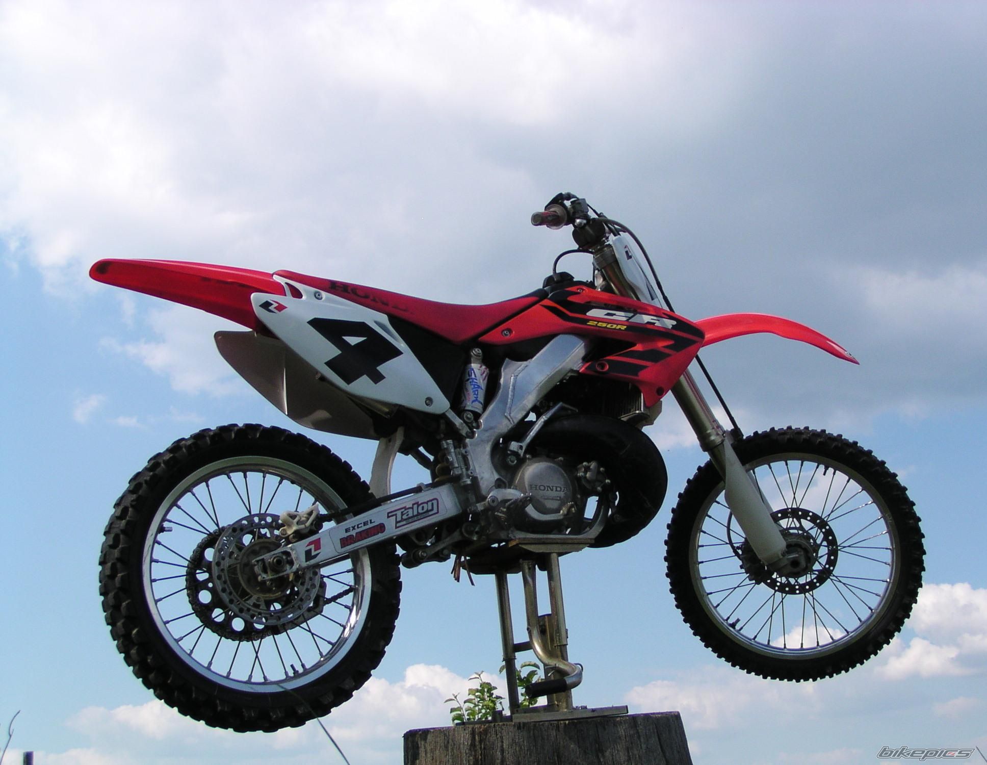2004 HONDA CR 250 | Picture 1268268 motorcycle photo