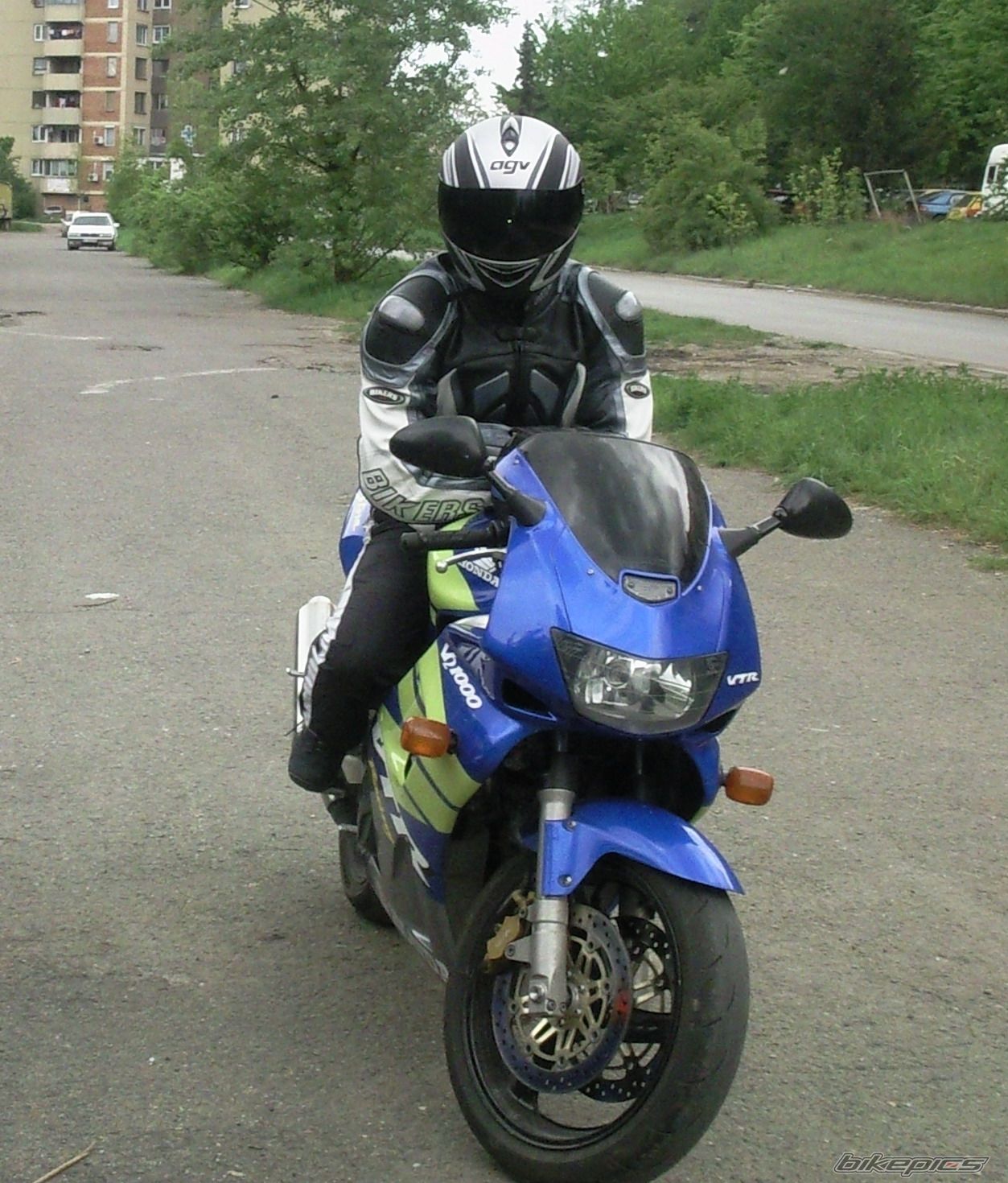 1998 HONDA VTR 1000 | Picture 1268564 motorcycle photo