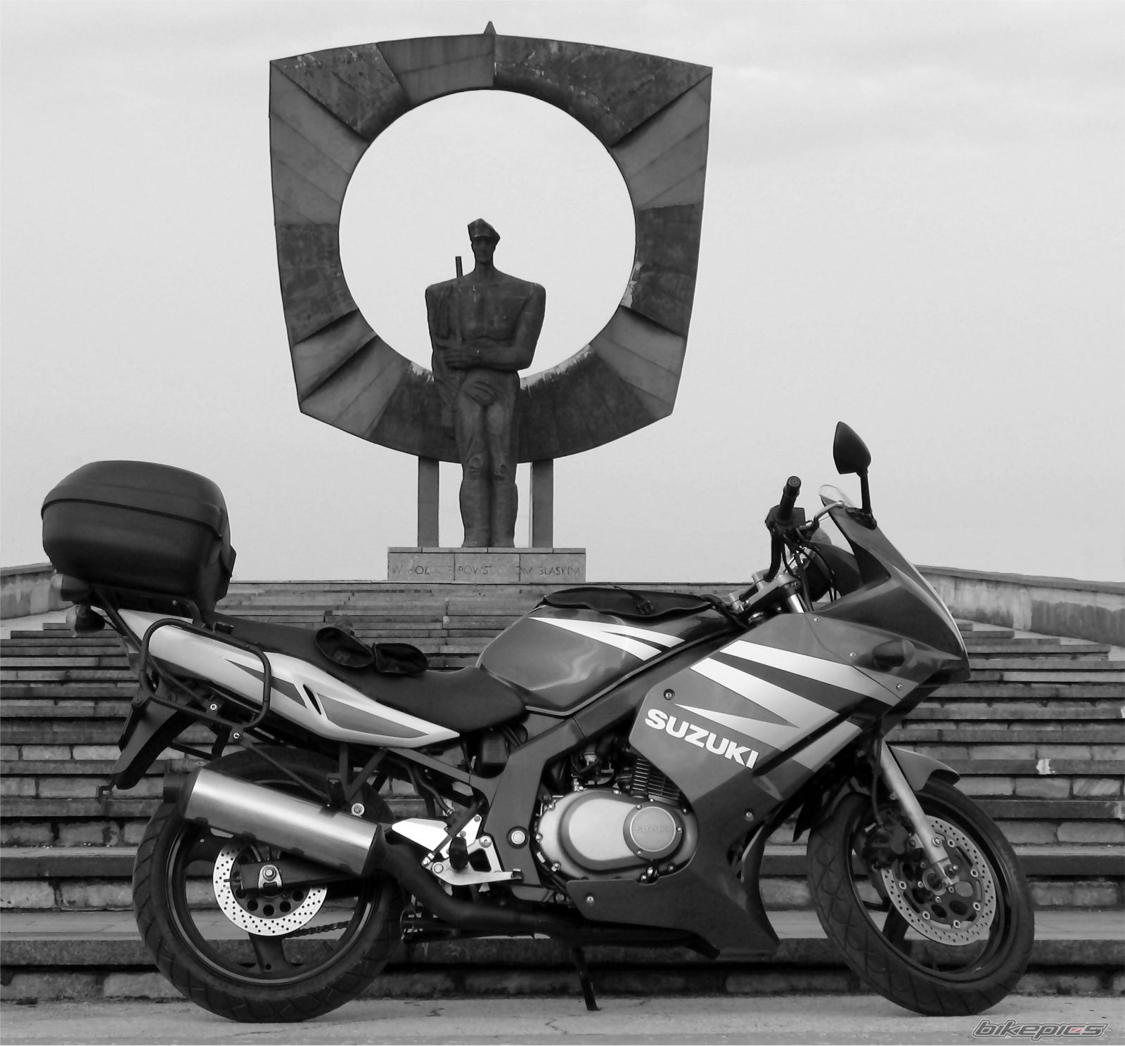 2004 SUZUKI GS 500 | Picture 1270506 motorcycle photo
