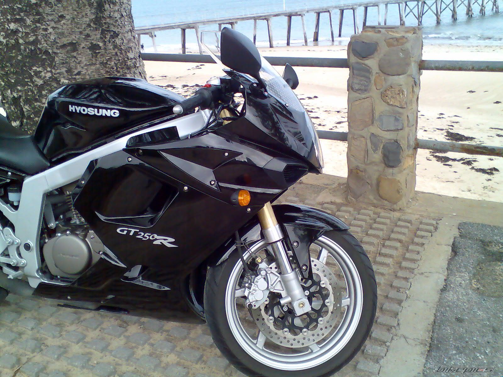 2006 HYOSUNG GT 250 R COMET | Picture 1270619 motorcycle photo
