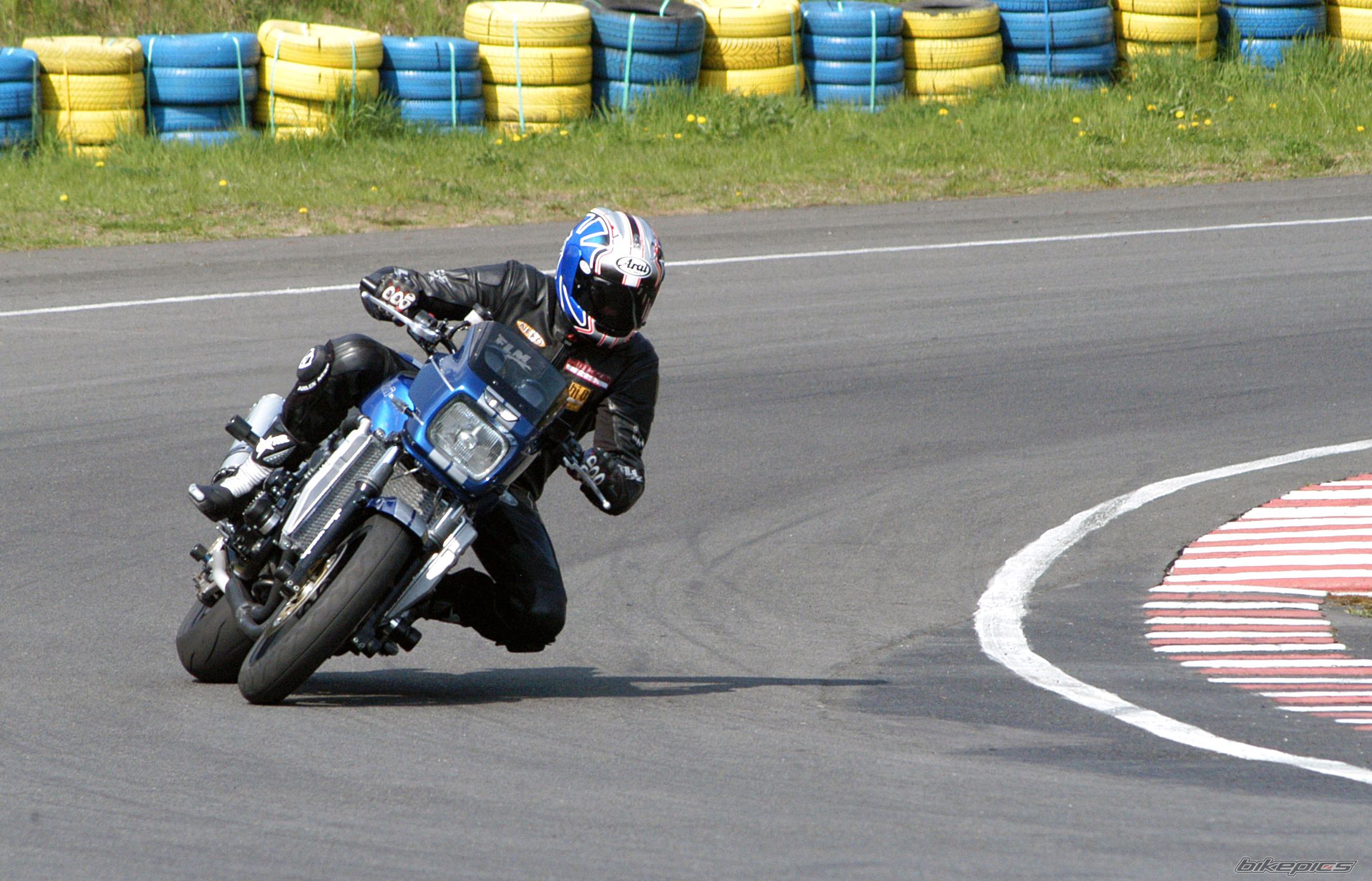 1998 KAWASAKI ZRX 1100 | Picture 1271261 motorcycle photo