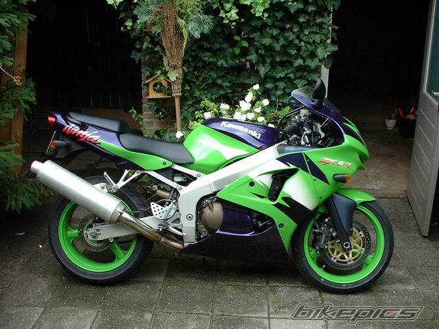 1998 KAWASAKI ZX 6R | Picture 12715 motorcycle photo