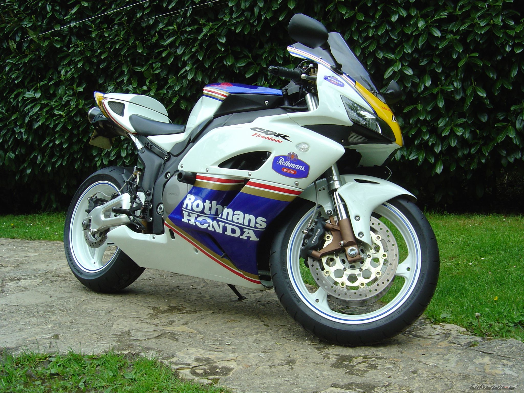2004 HONDA CBR 1000  RR | Picture 1271815 motorcycle photo