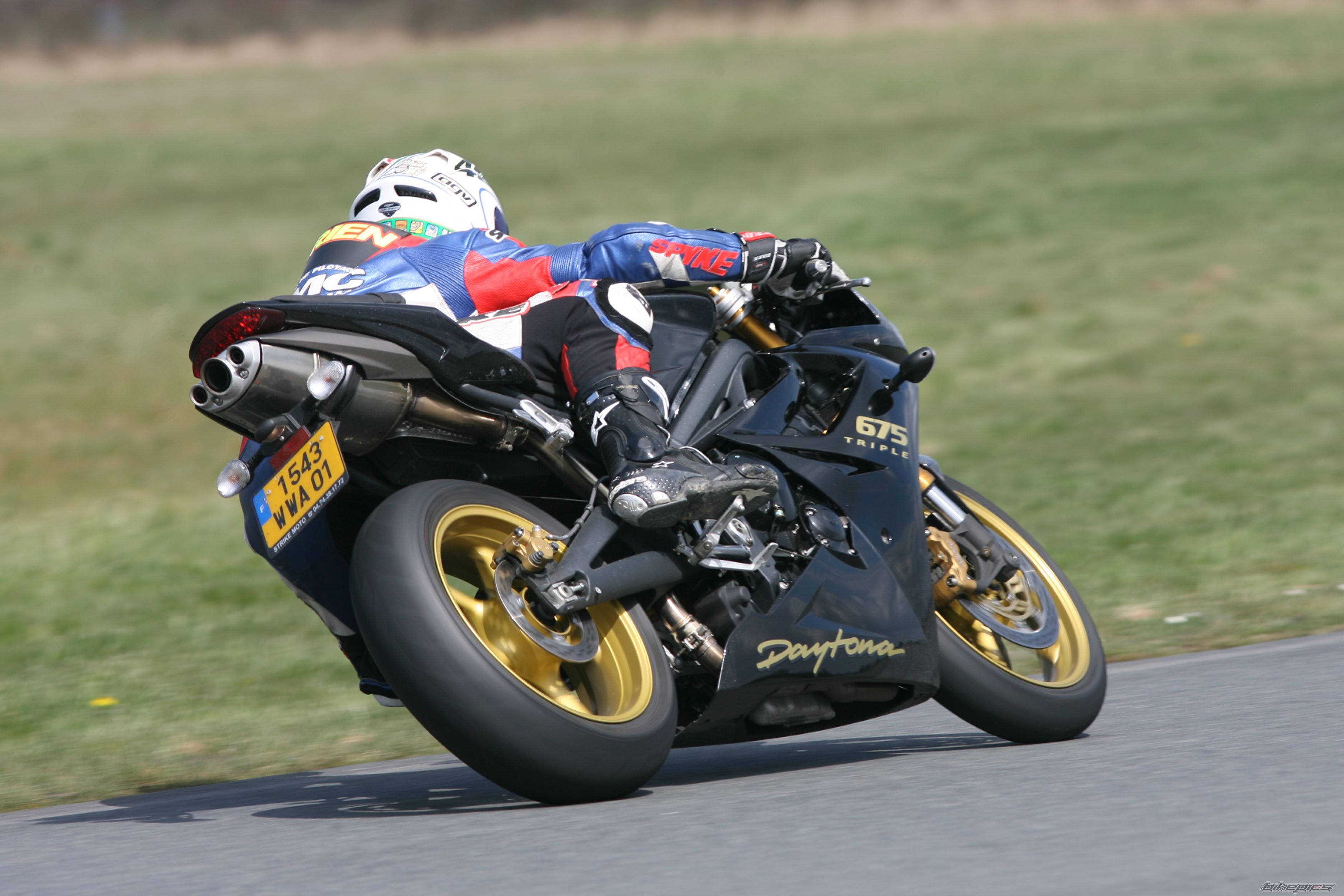2008 TRIUMPH DAYTONA 675 | Picture 1272231 motorcycle photo
