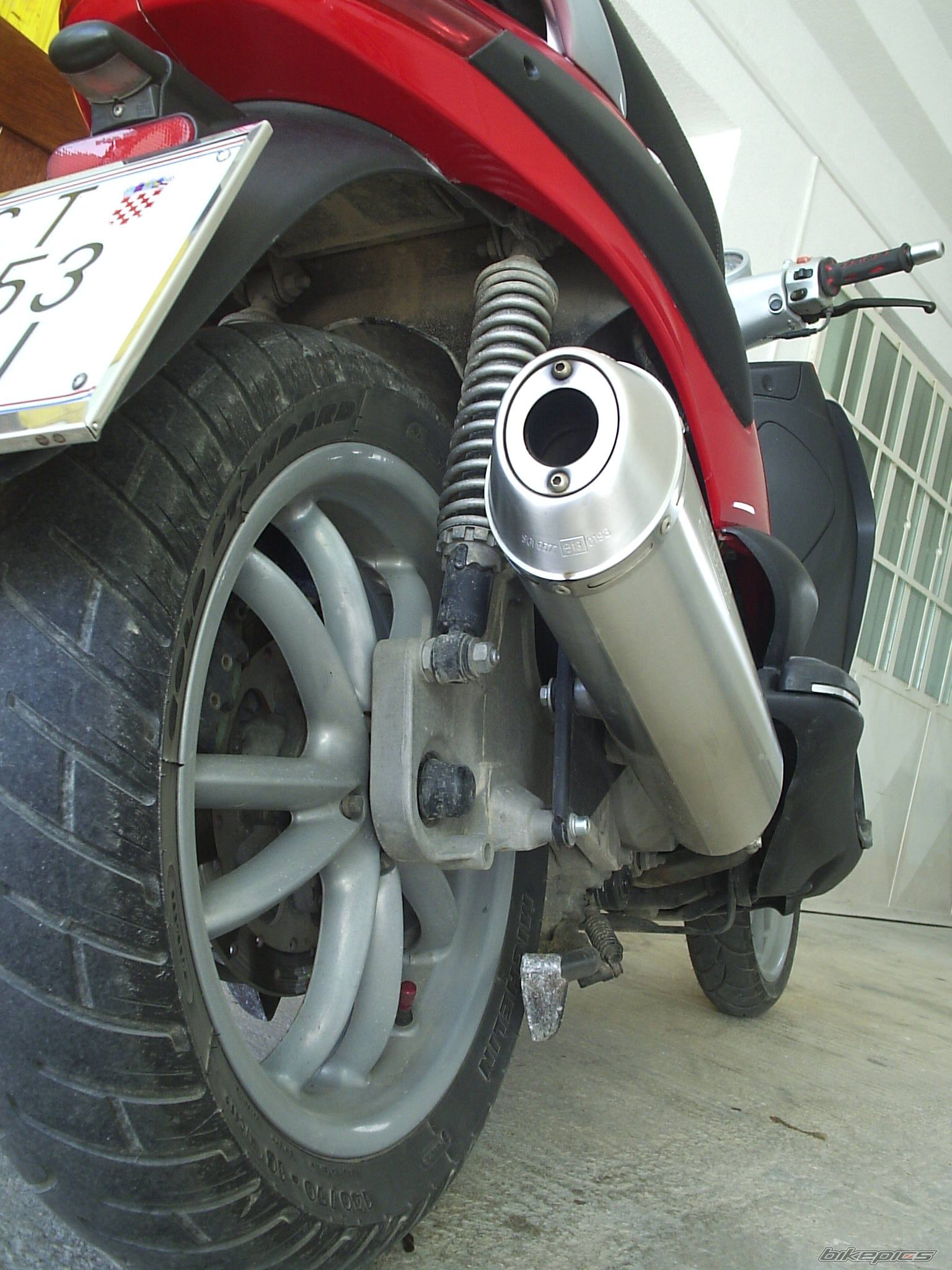 2002 PIAGGIO BEVERLY 200 | Picture 1273113 motorcycle photo