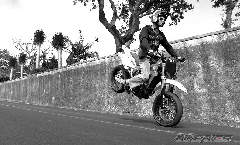 2006 HUSQVARNA SM 450 R | Picture 1273418 motorcycle photo
