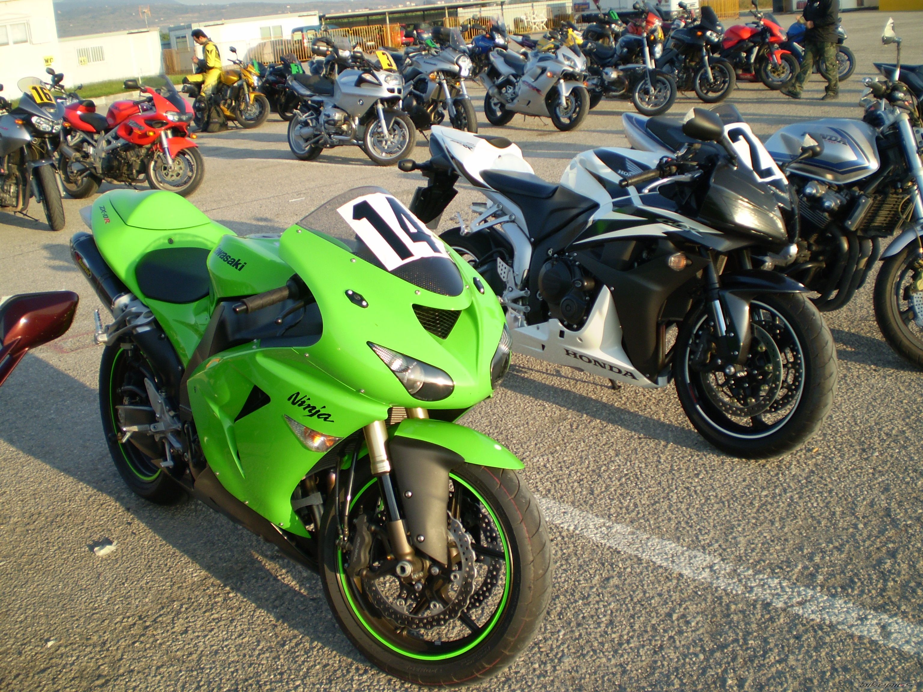2007 KAWASAKI ZX 10R | Picture 1275391 motorcycle photo