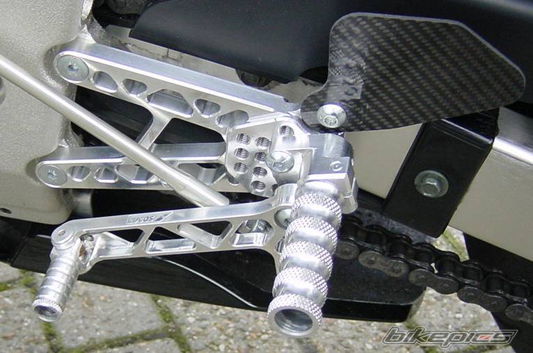 2000 YAMAHA YZF R1 | Picture 12761 motorcycle photo