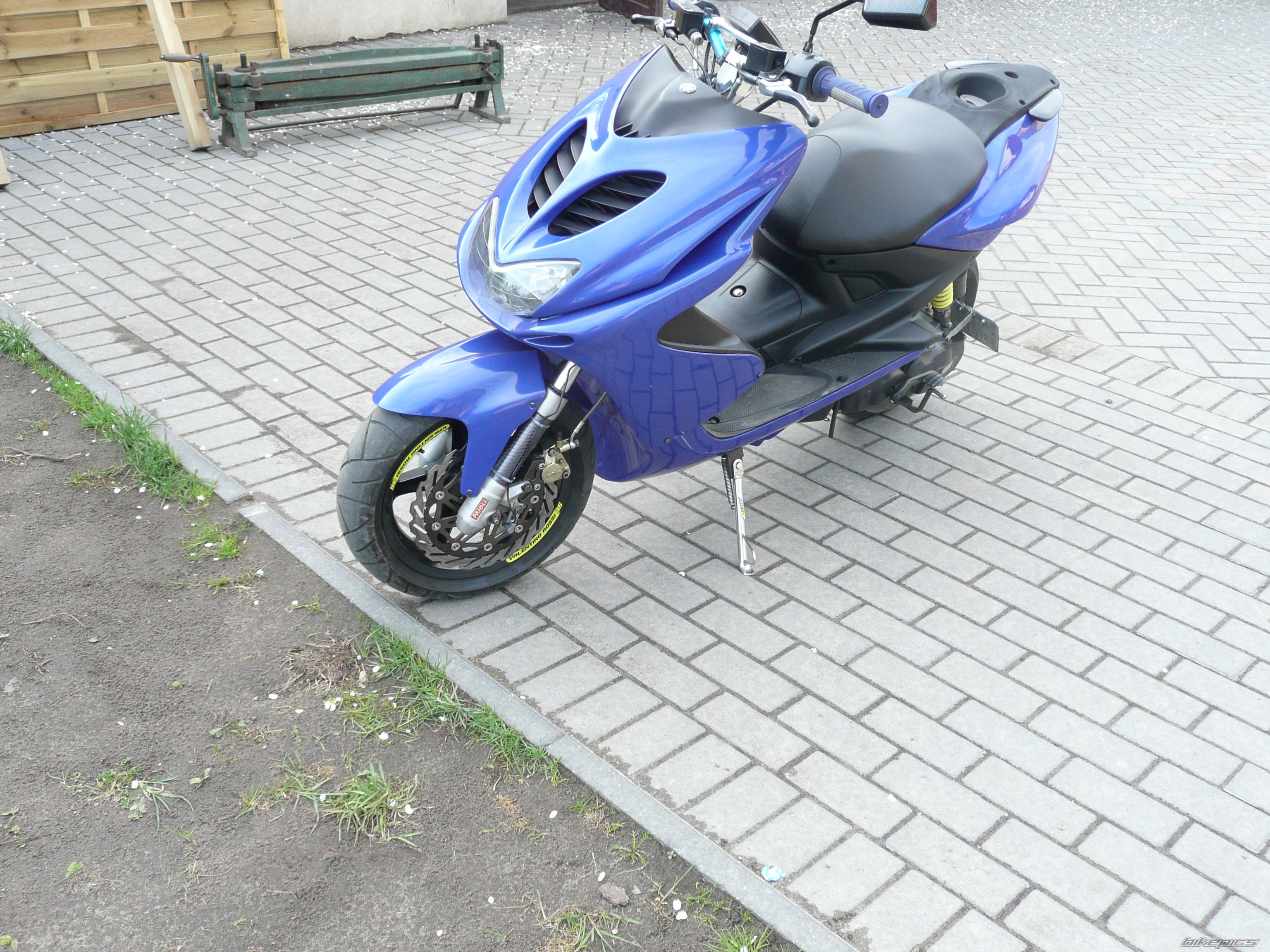 2004 YAMAHA AEROX 50 | Picture 1276198 motorcycle photo