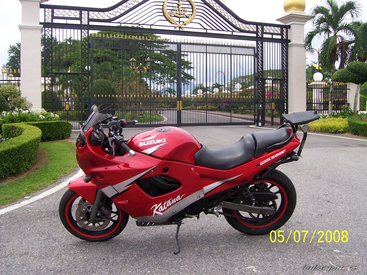 1992 SUZUKI GSX 600 | Picture 1282261 motorcycle photo