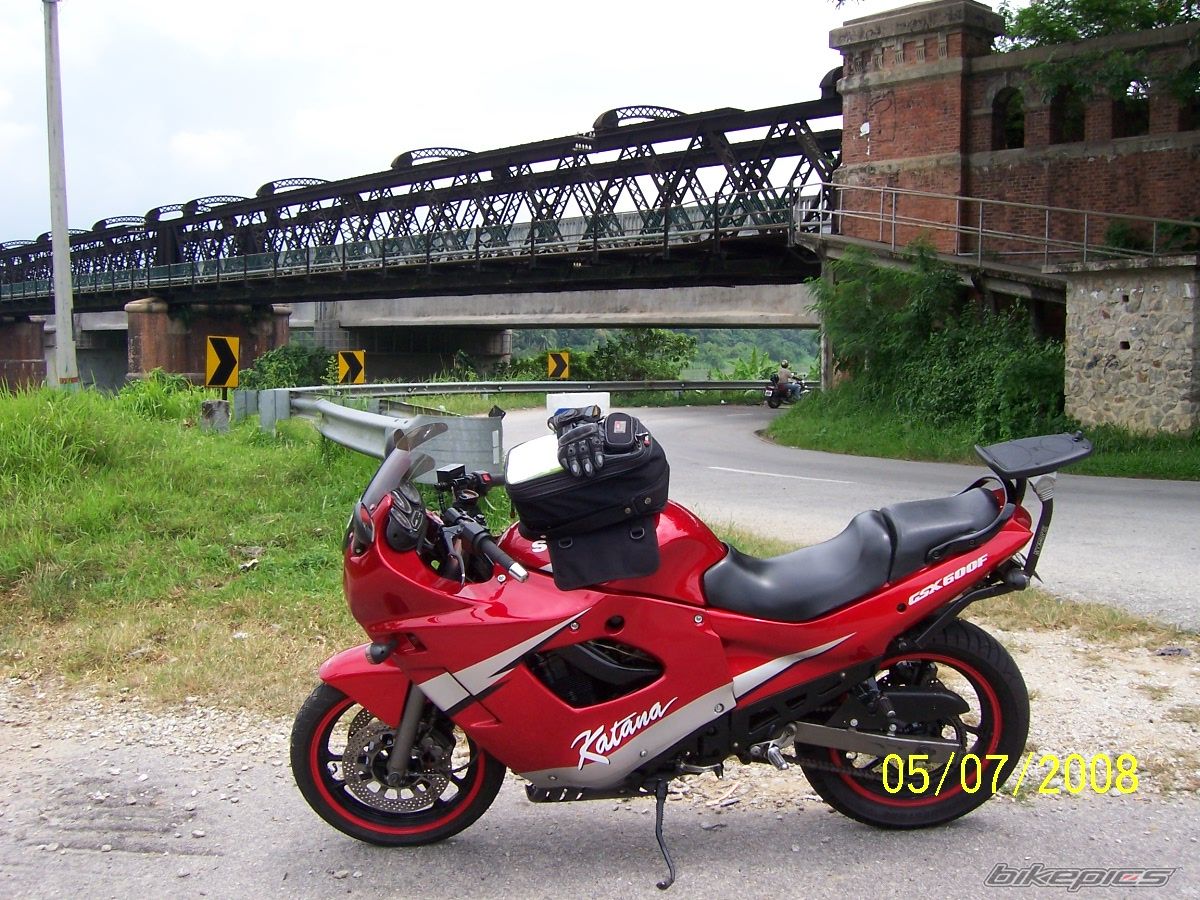 1992 SUZUKI GSX 600 | Picture 1282264 motorcycle photo