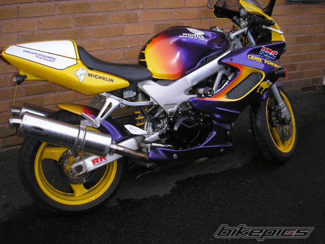 1998 HONDA VTR 1000 | Picture 1282466 motorcycle photo