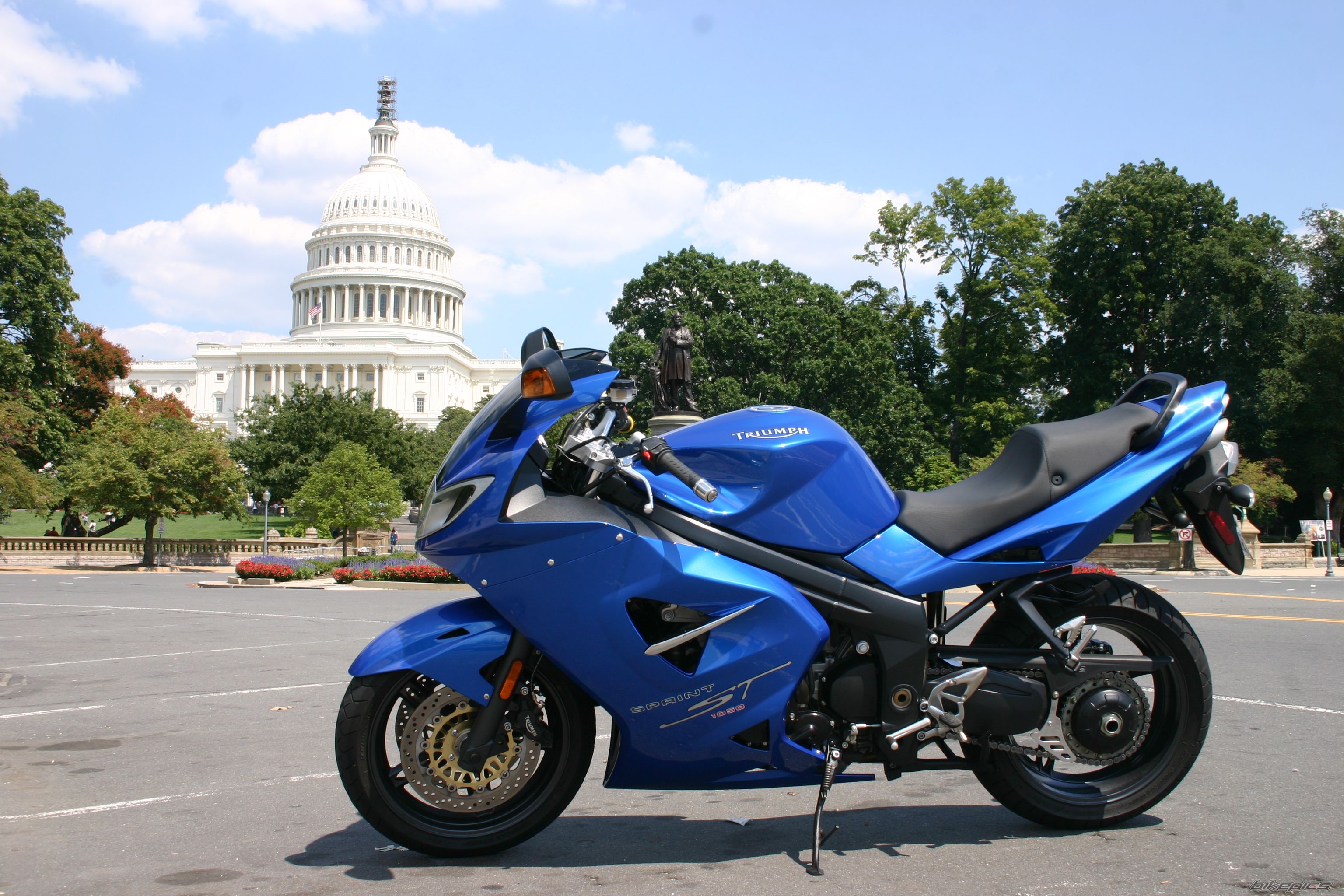 2006 TRIUMPH SPRINT ST | Picture 1282897 motorcycle photo