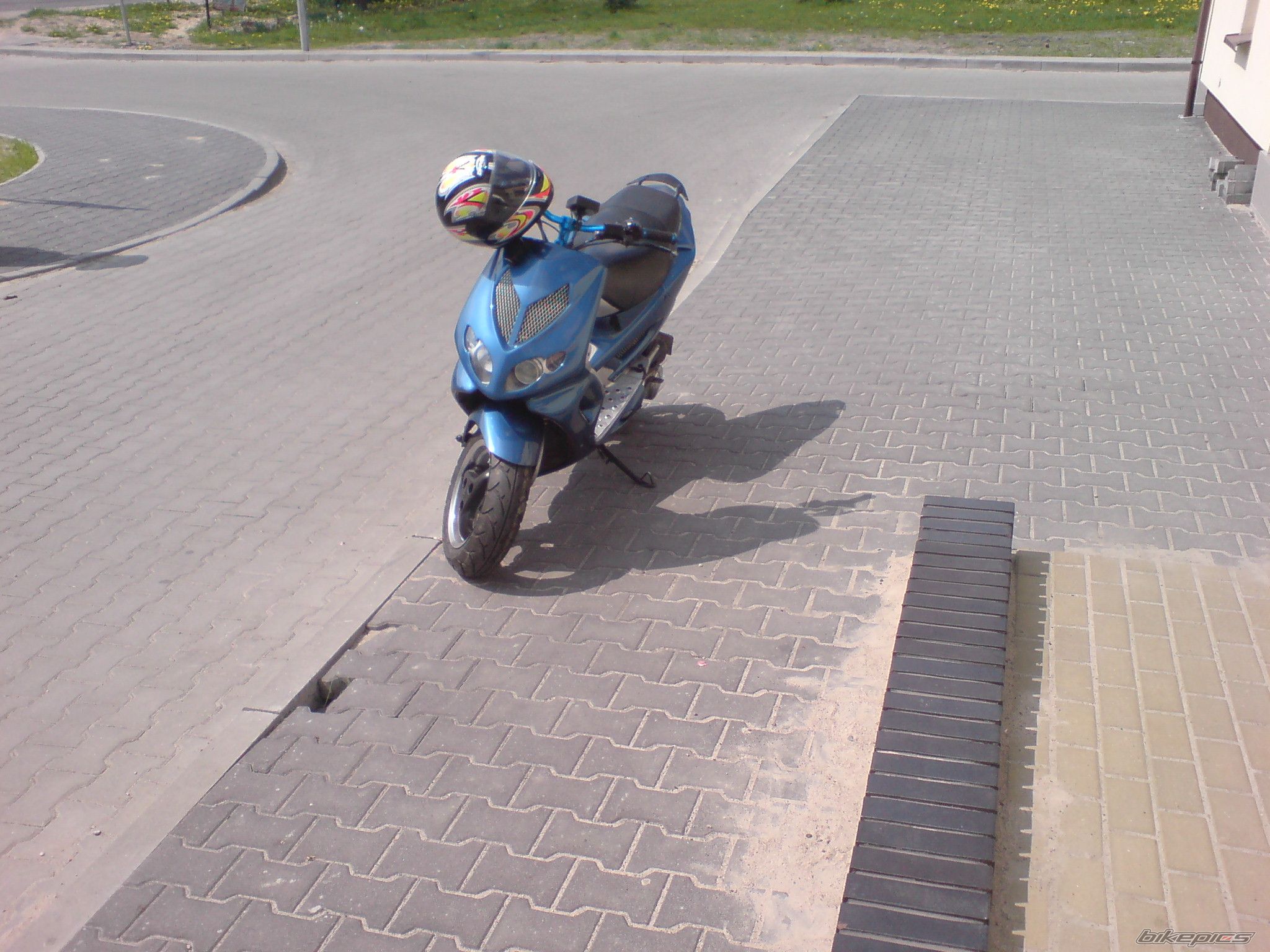2004 PEUGEOT SPEEDFIGHT2 50 | Picture 1286334 motorcycle photo