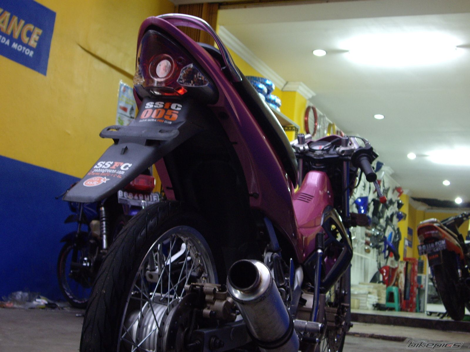 2004 SUZUKI SATRIA F 150 | Picture 1288109 motorcycle photo