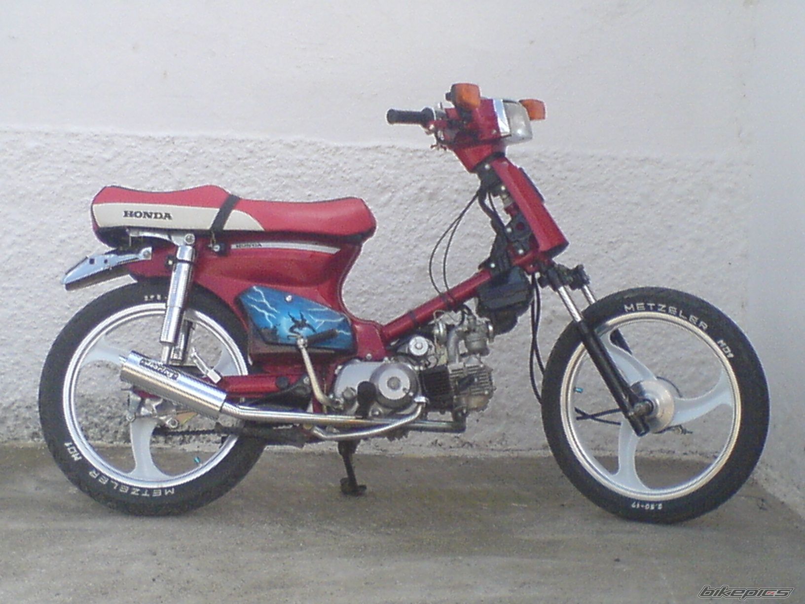 2009 HONDA C 90 | Picture 1288314 motorcycle photo
