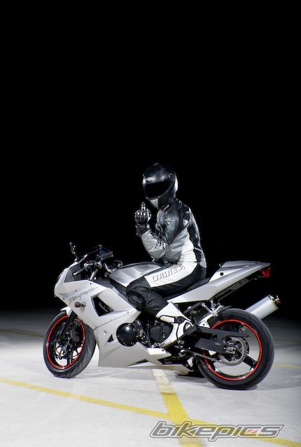 2004 TRIUMPH DAYTONA 600 | Picture 1288400 motorcycle photo