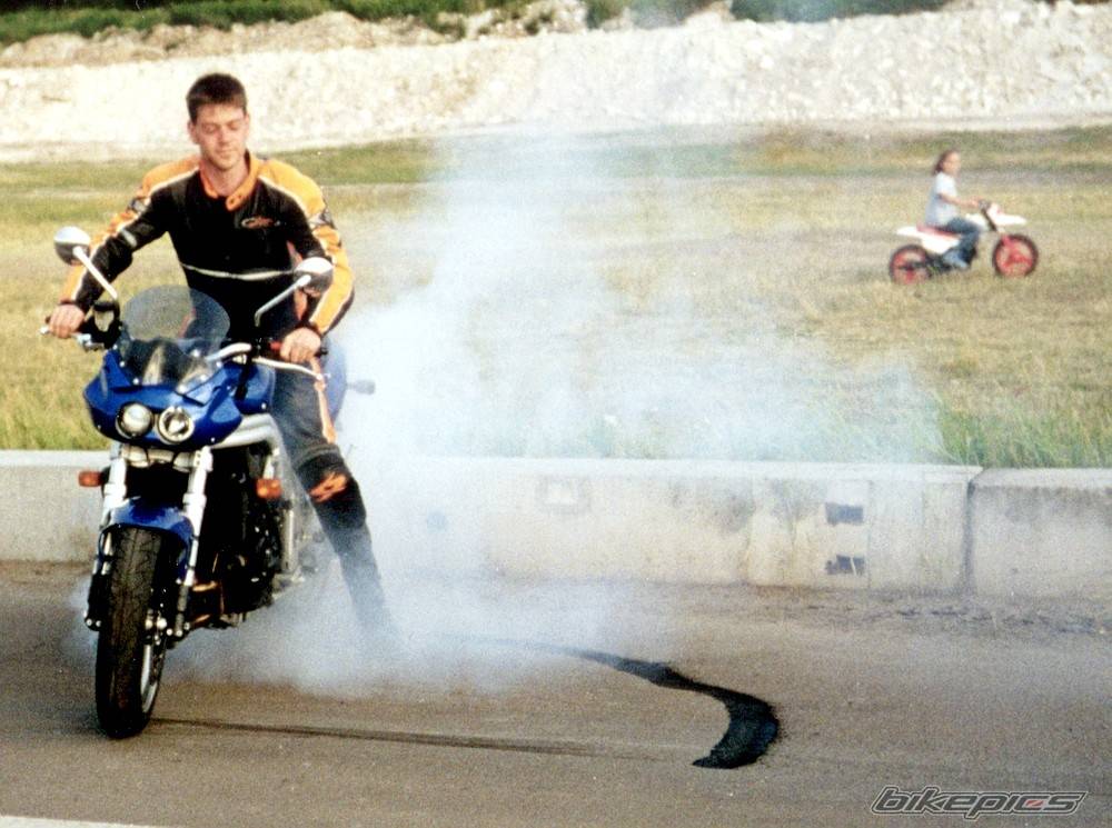 2001 TRIUMPH SPEED TRIPLE | Picture 12894 motorcycle photo