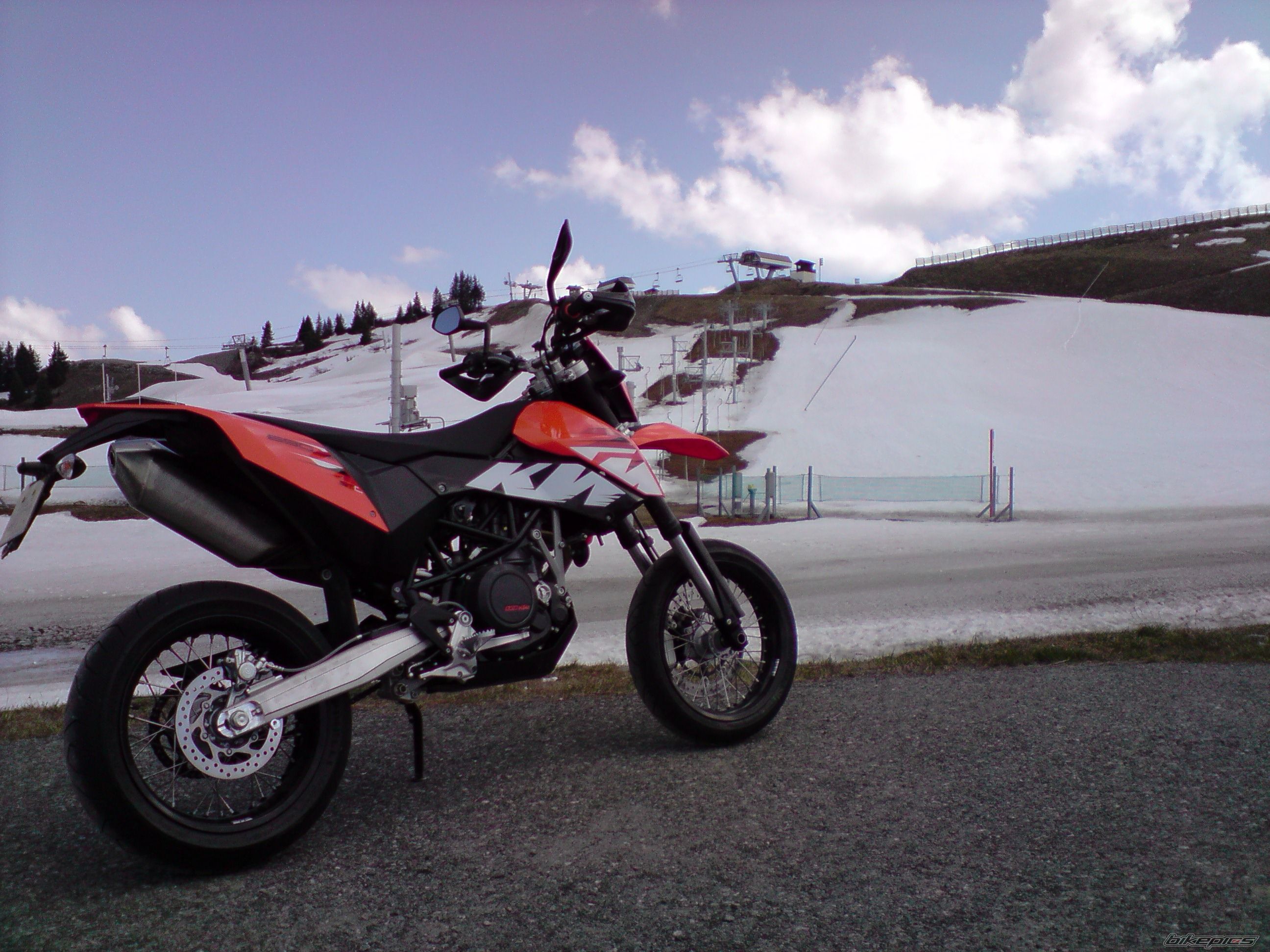 2008 KTM 690 SUPERMOTO | Picture 1289883 motorcycle photo
