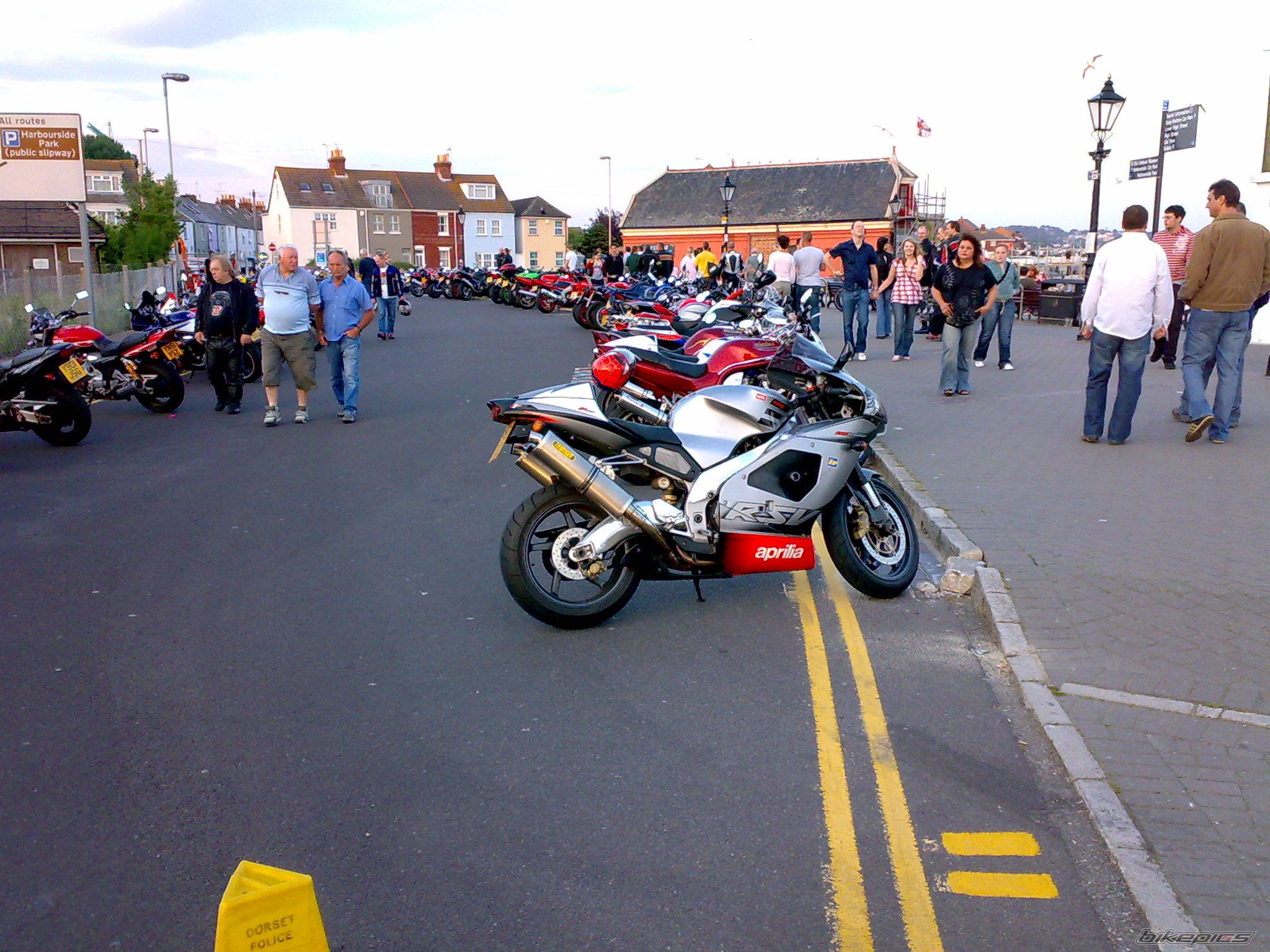 2002 APRILIA RSV 1000 MILLE | Picture 1290869 motorcycle photo
