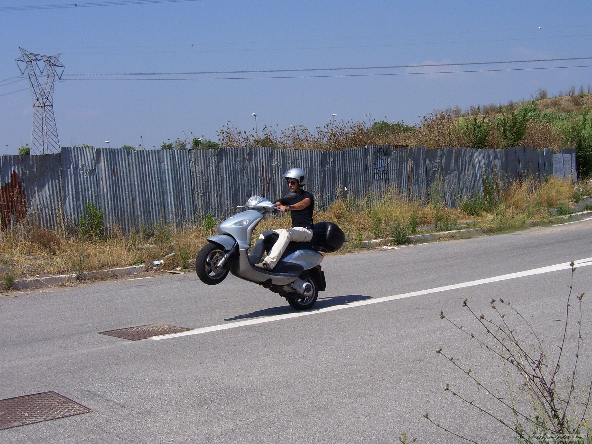 2005 PIAGGIO FLY 125 | Picture 1296089 motorcycle photo