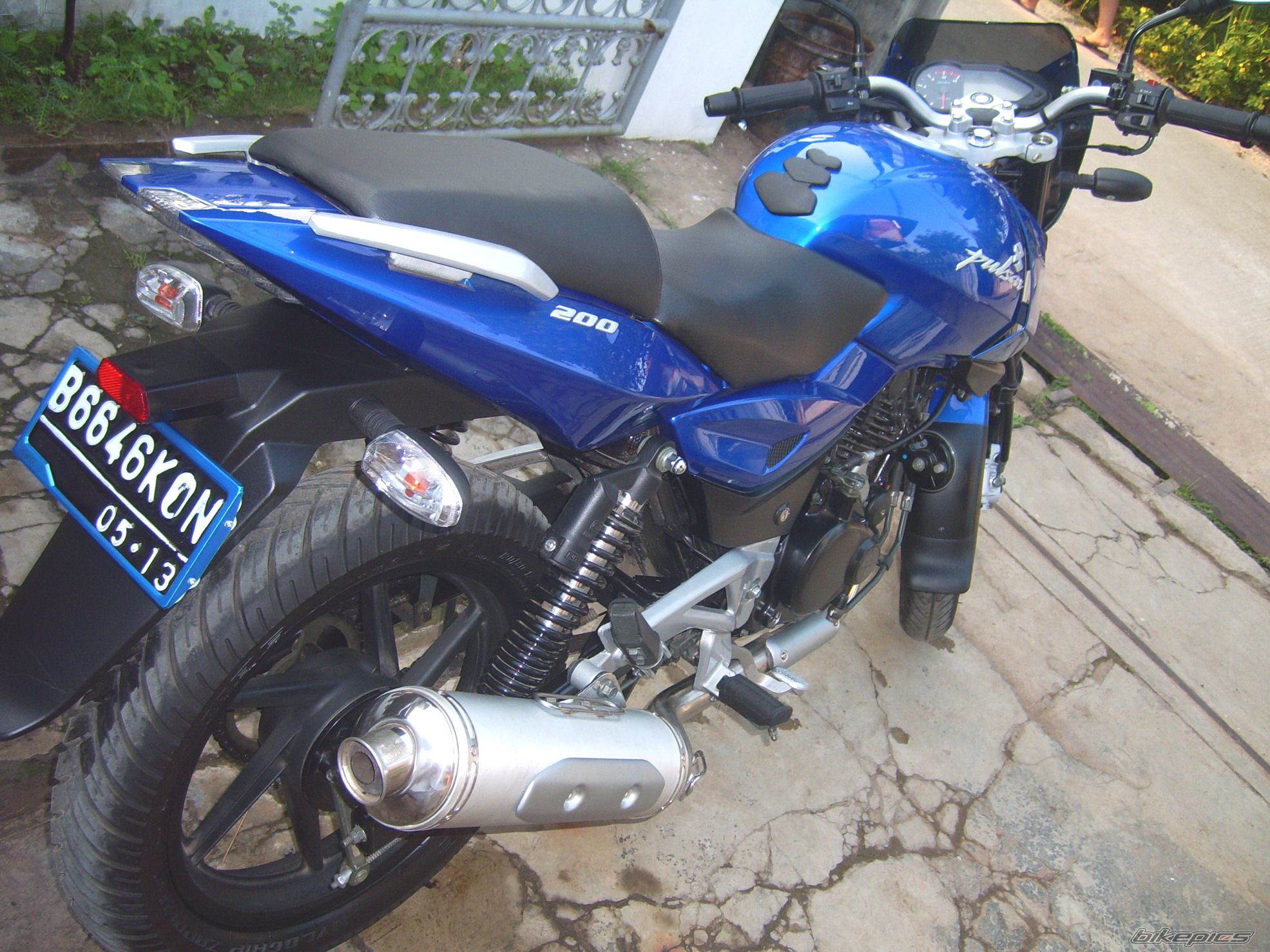 2008 BAJAJ PULSAR 200 | Picture 1297690 motorcycle photo