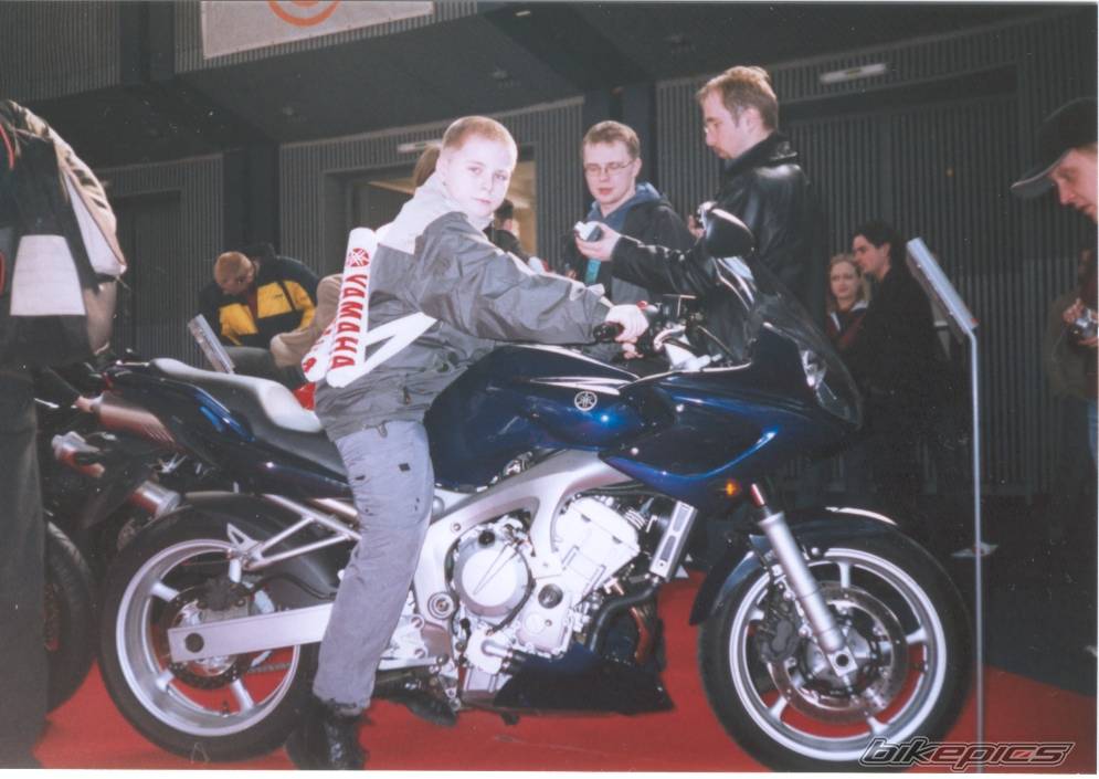 2004 YAMAHA FZS 600 FAZER | Picture 129886 motorcycle photo
