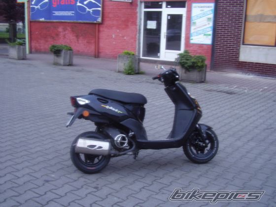 2004 DAELIM TAPO 50 | Picture 1300068 motorcycle photo