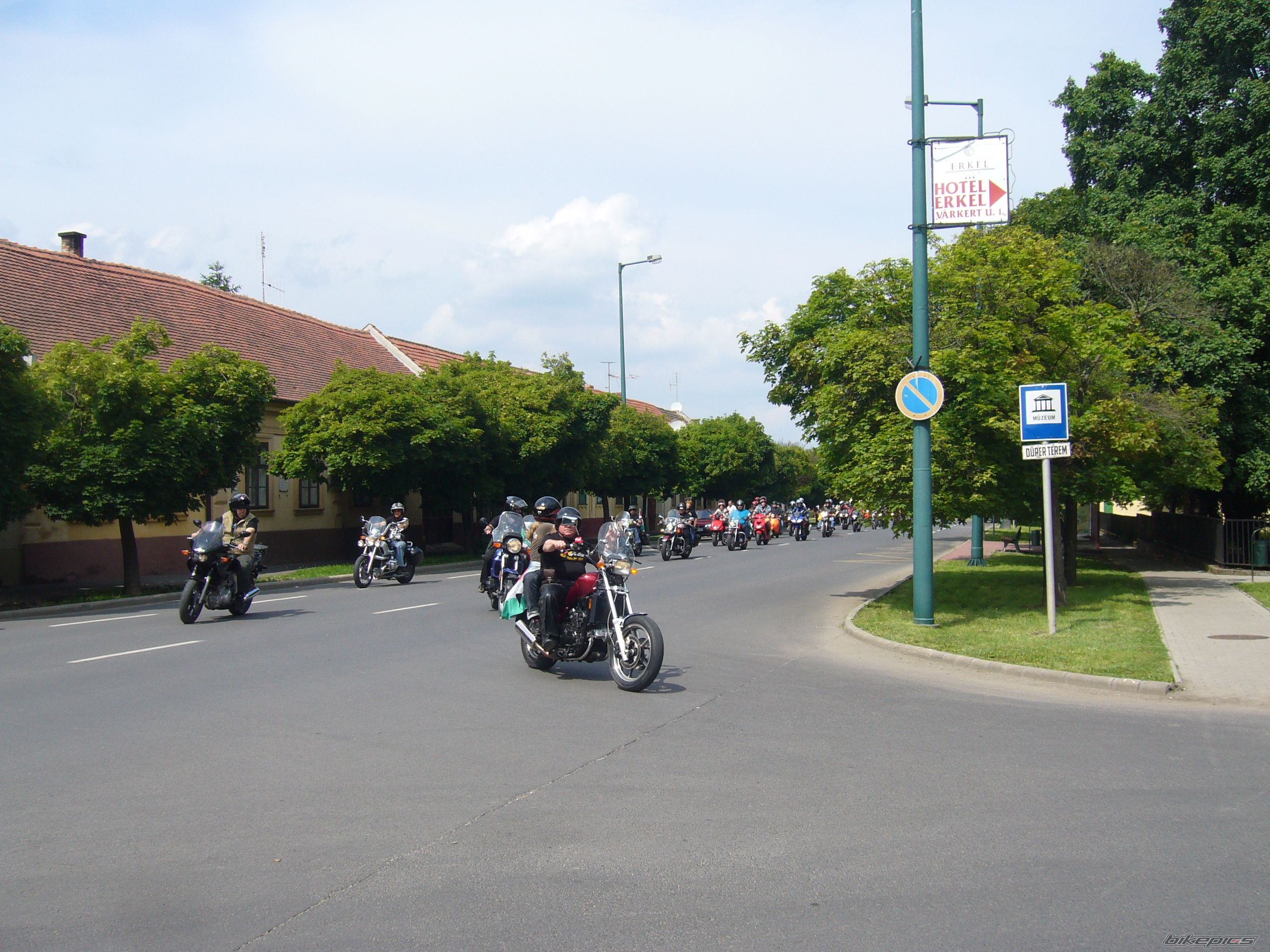    | Picture 1302496 motorcycle photo
