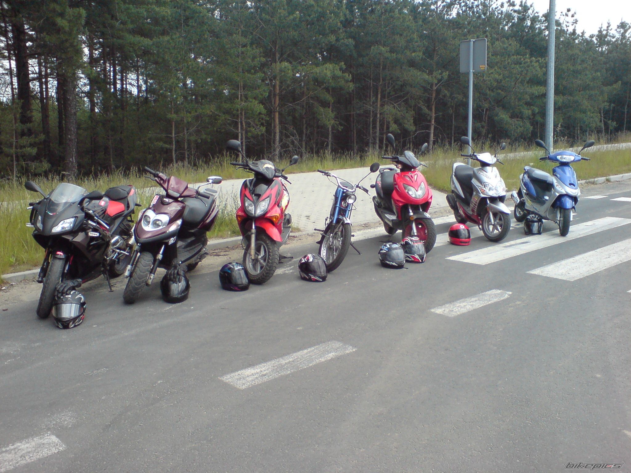 2005 YAMAHA JOG R CS 50 | Picture 1302497 motorcycle photo