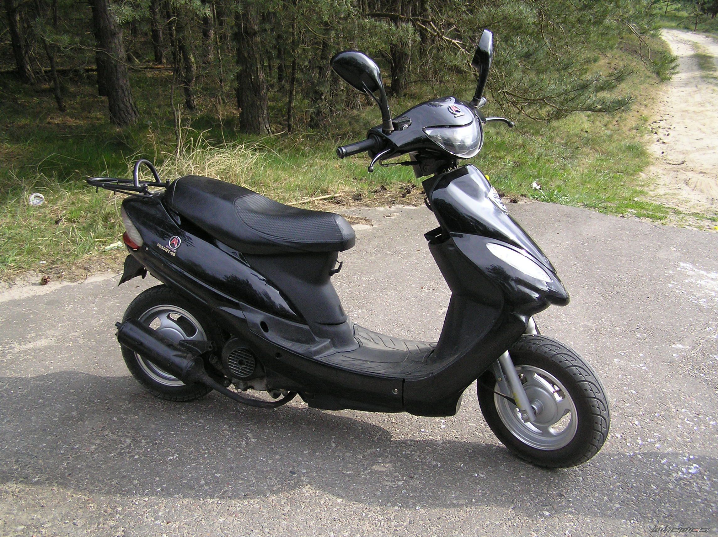 2004 YLSMCO FD50QT | Picture 1303625 motorcycle photo
