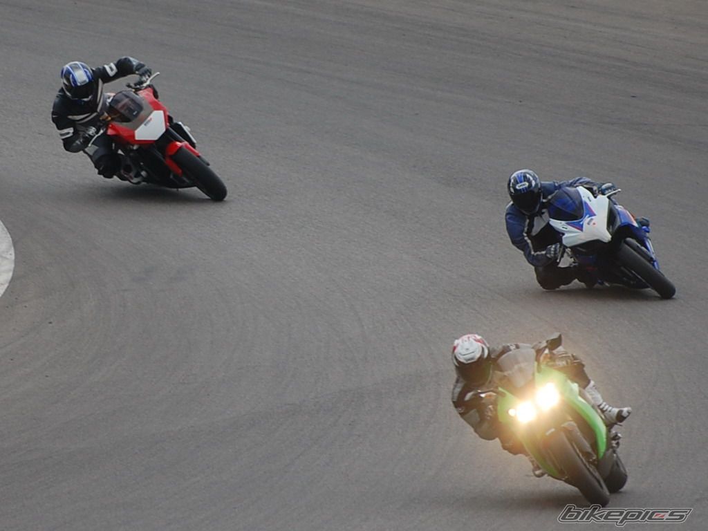 2003 APRILIA RSV MILLE TUONO | Picture 1303912 motorcycle photo