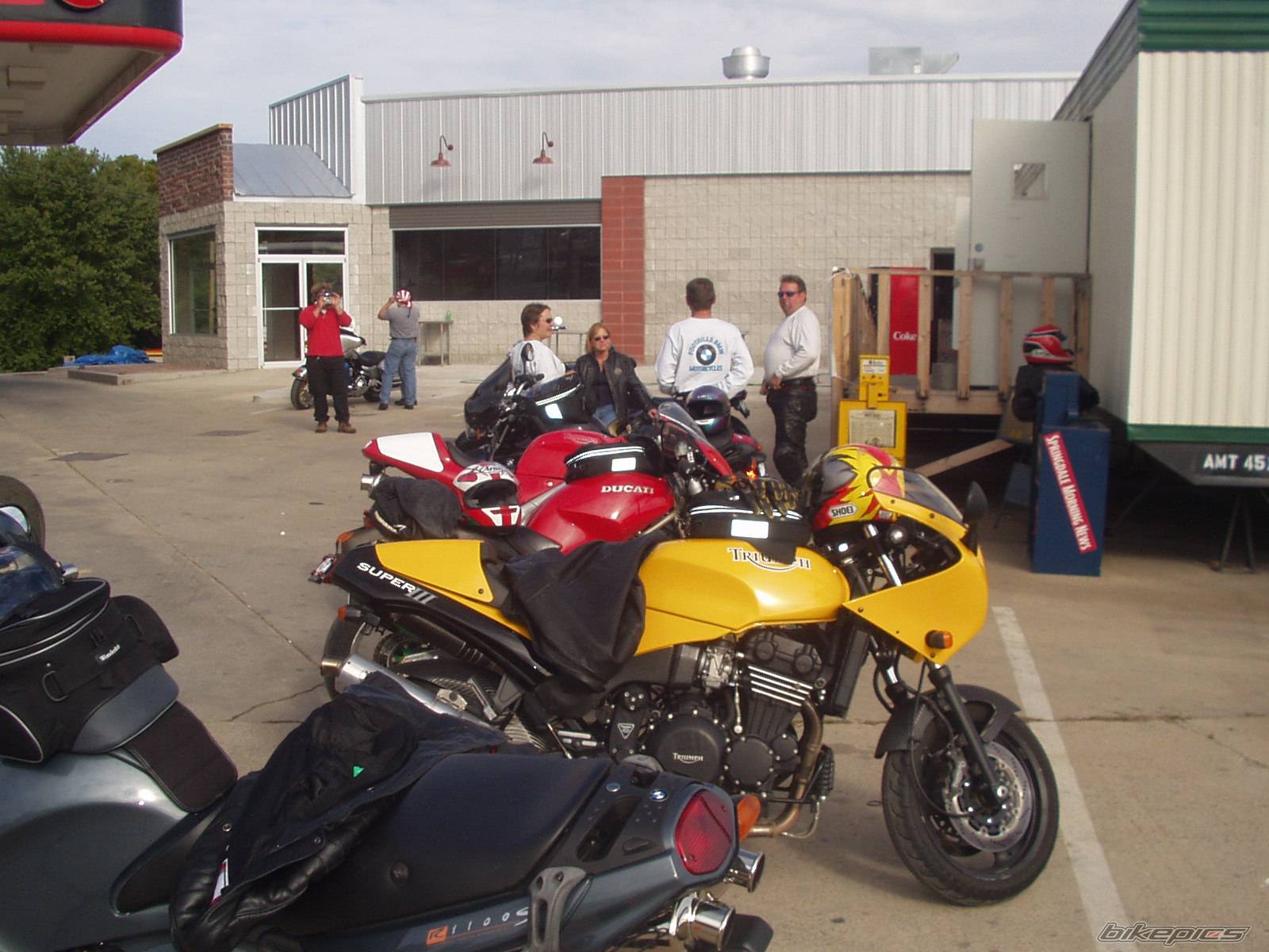 1995 TRIUMPH DAYTONA 900 | Picture 130413 motorcycle photo