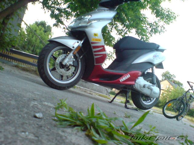 2005 YAMAHA JOG R CS 50 | Picture 1304671 motorcycle photo