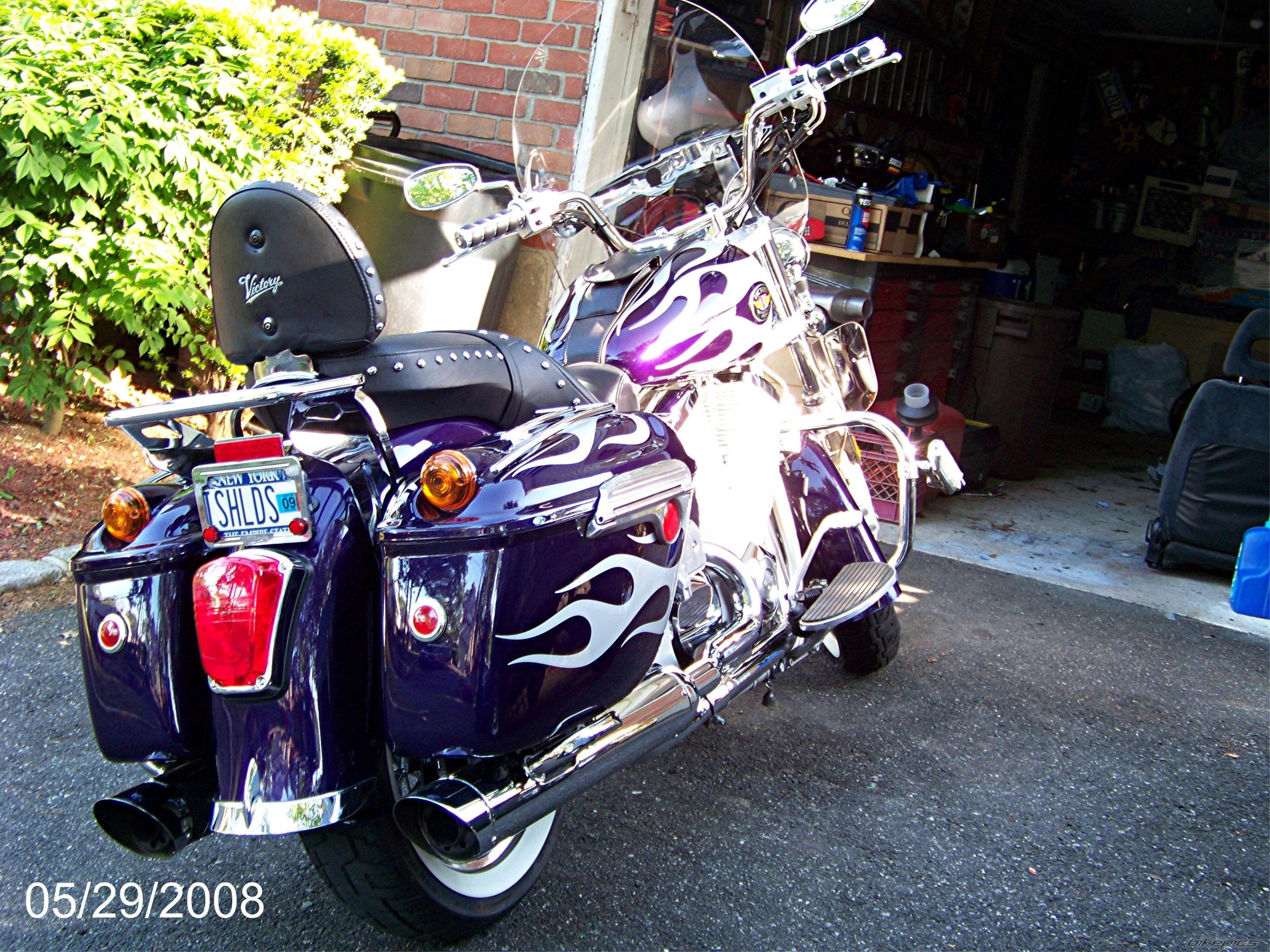 2004 VICTORY V92C | Picture 1305156 motorcycle photo