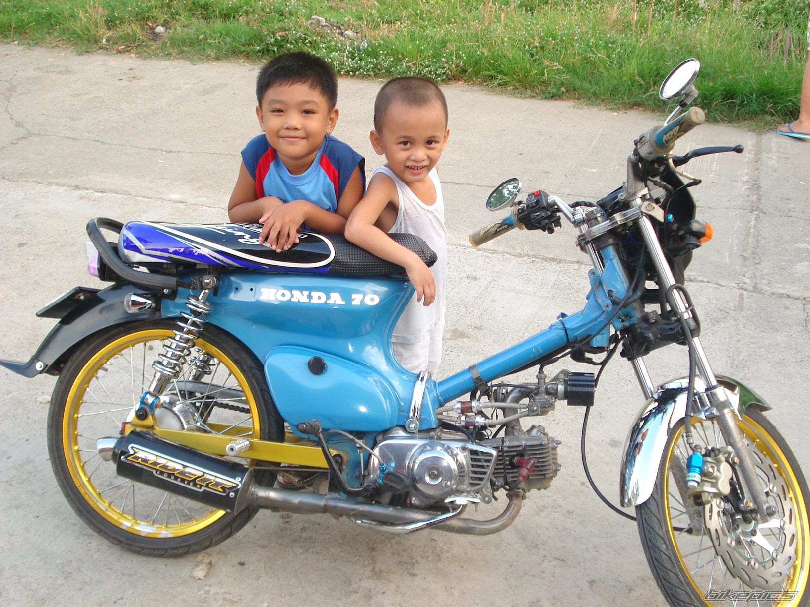 2008 HONDA C 70 | Picture 1307001 motorcycle photo