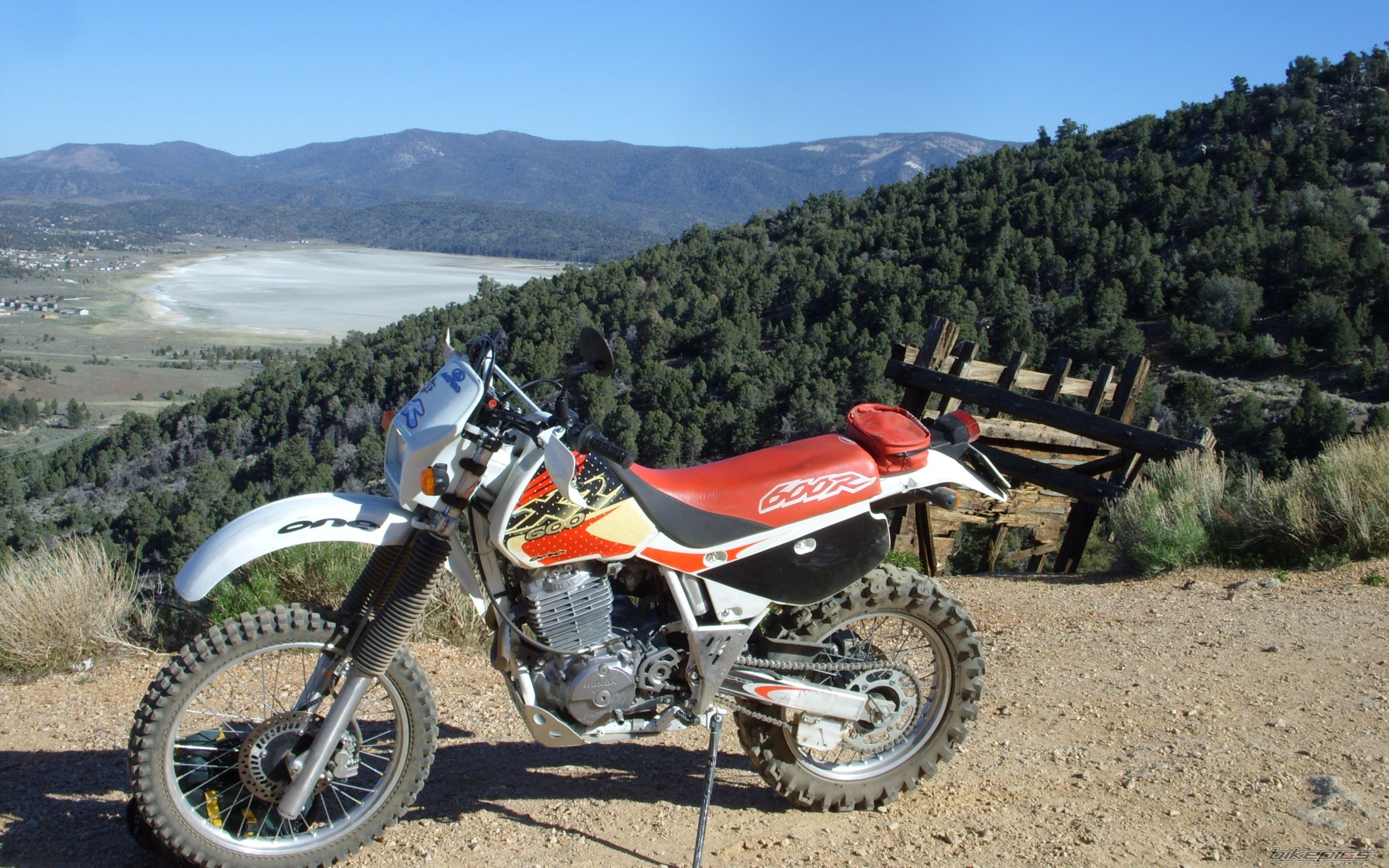 1996 HONDA XR 600 | Picture 1307374 motorcycle photo