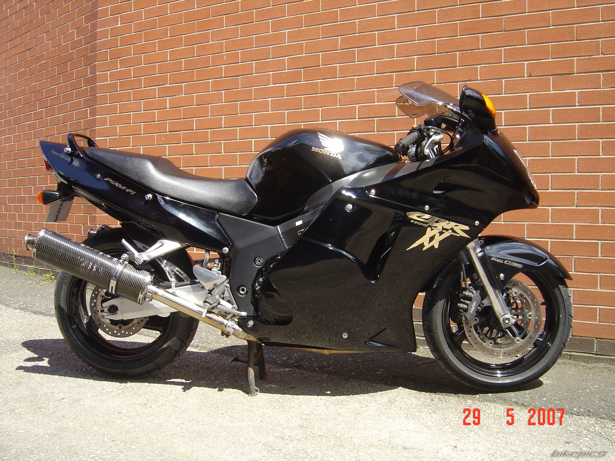 1999 HONDA CBR 1100 BLACKBIRD | Picture 1309992 motorcycle photo