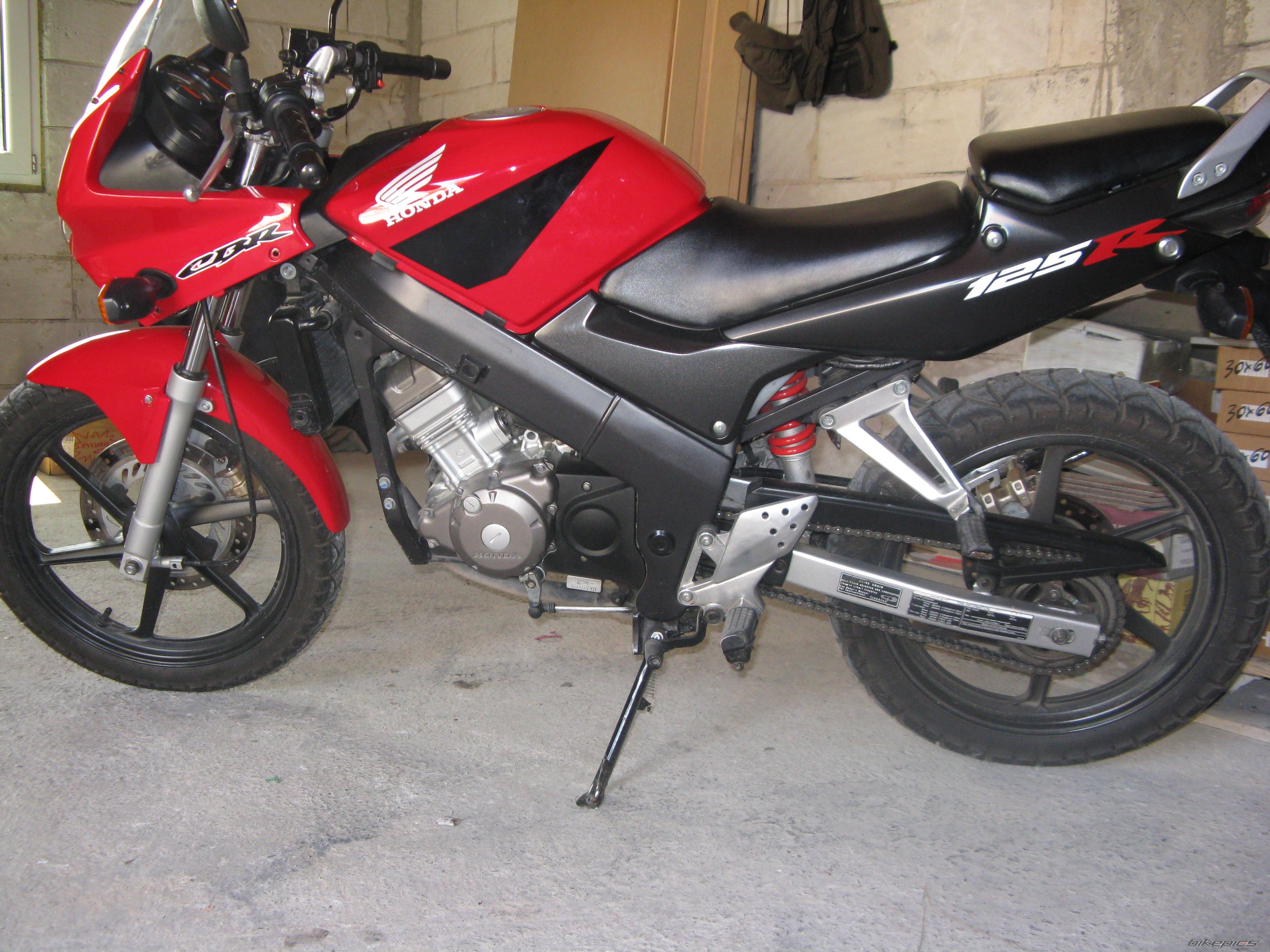 2004 HONDA CBR 125 | Picture 1311653 motorcycle photo