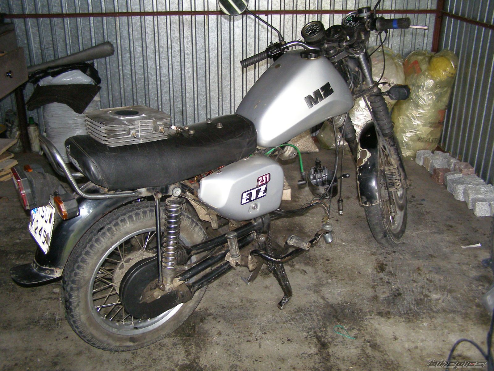 1990 MZ ETZ 251 | Picture 1311734 motorcycle photo