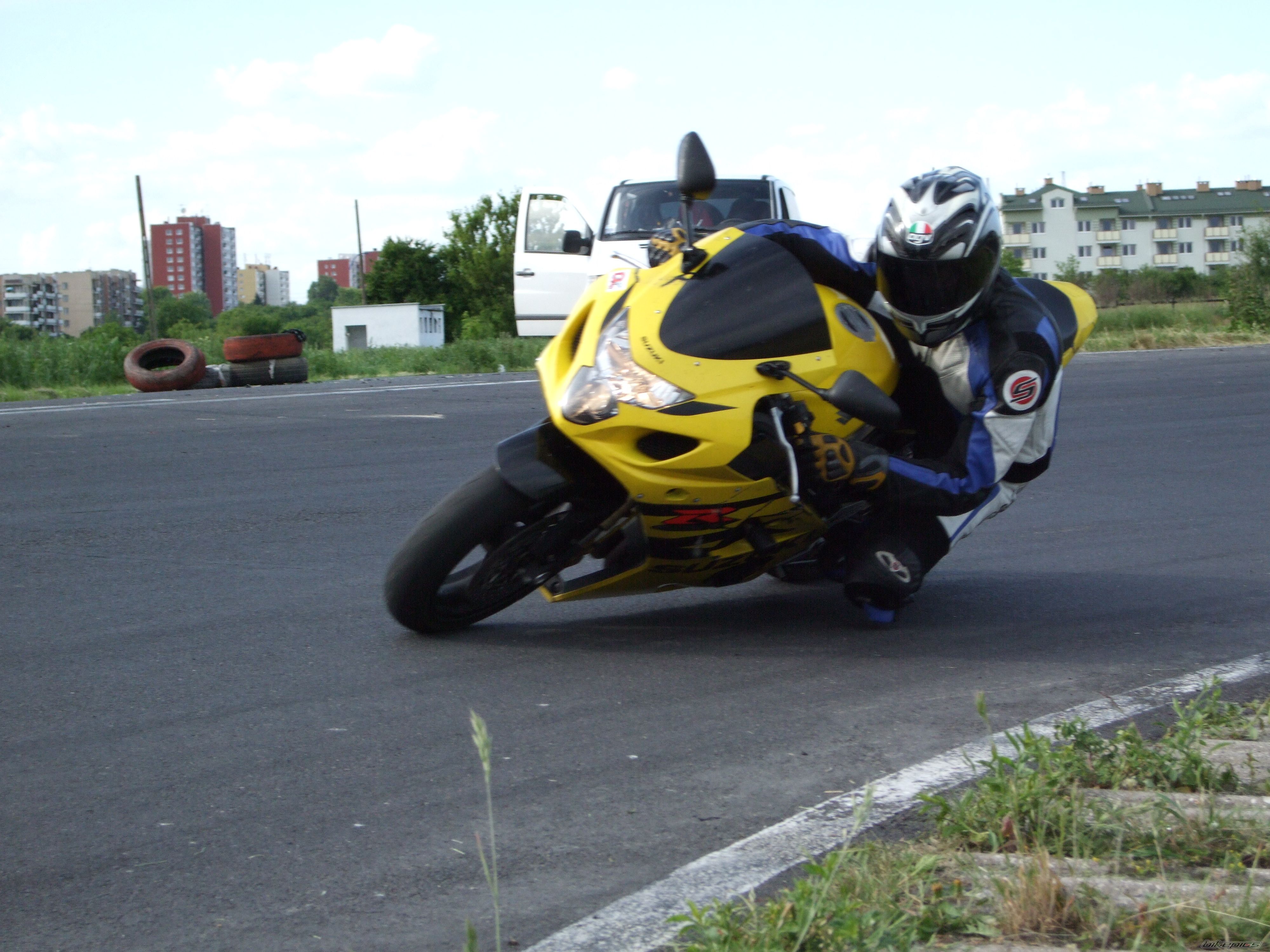 2004 SUZUKI GSX R 600 | Picture 1313443 motorcycle photo